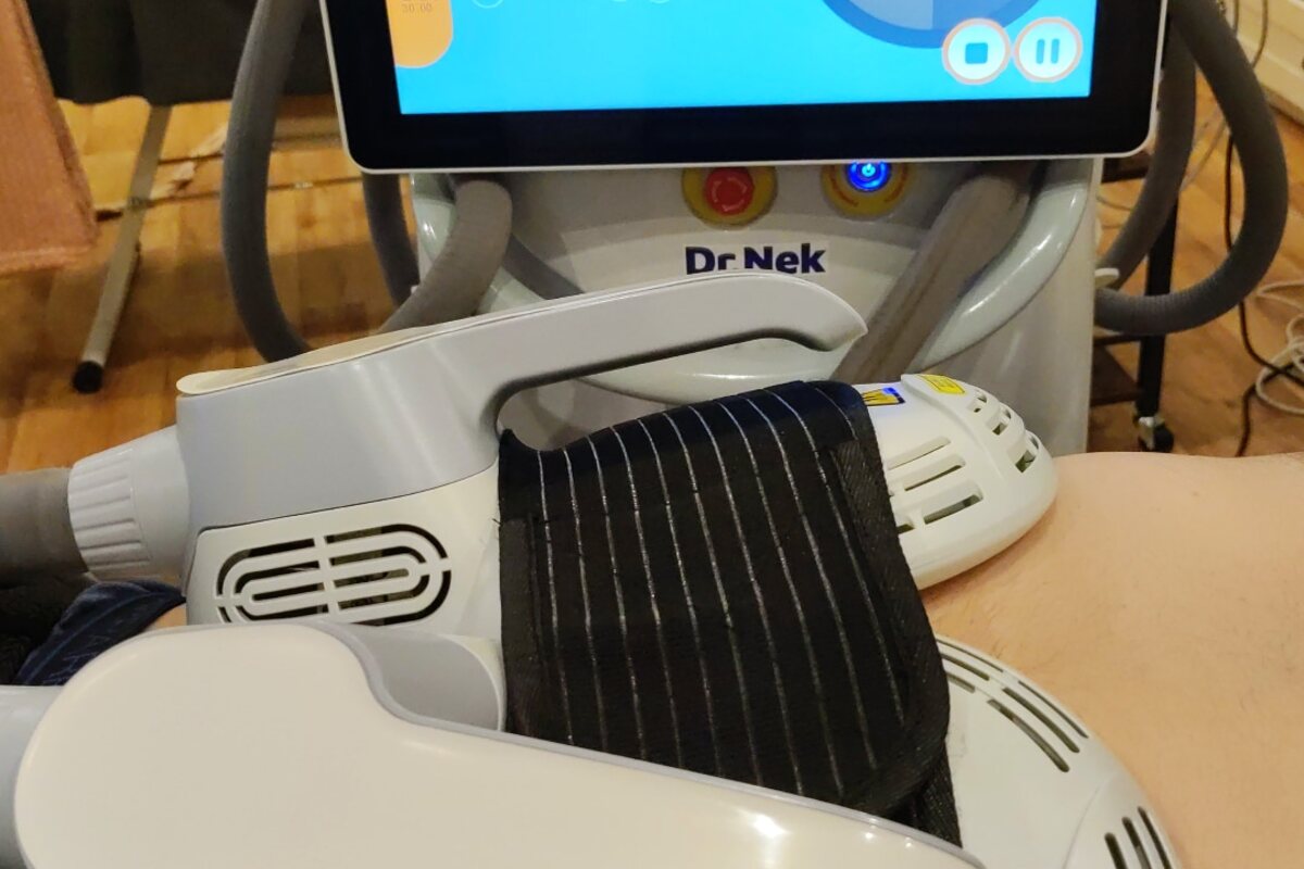 Dr.Nek EMS do Państwa salonu