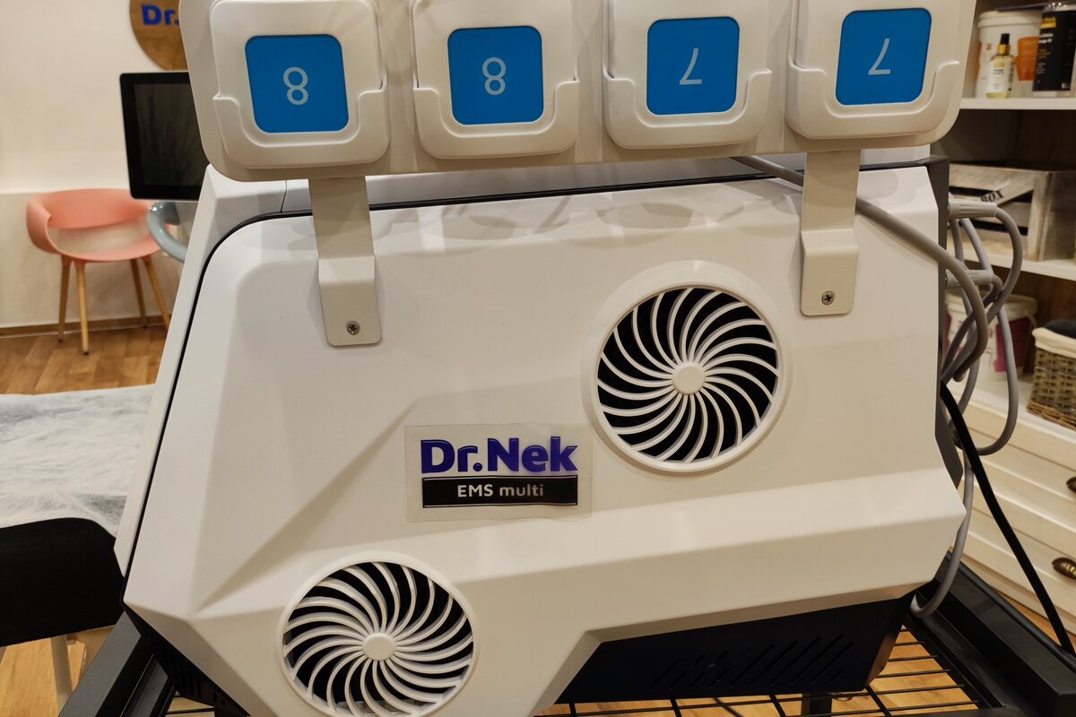 Dr.Nek EMS do Państwa salonu